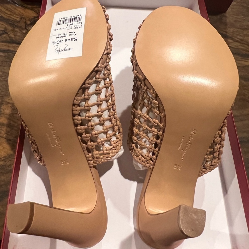 Salvatore Ferragamo Mules Ella’s Beige Caged High Heels Sz 8.5 Sandals Heels NIB - Picture 5 of 7